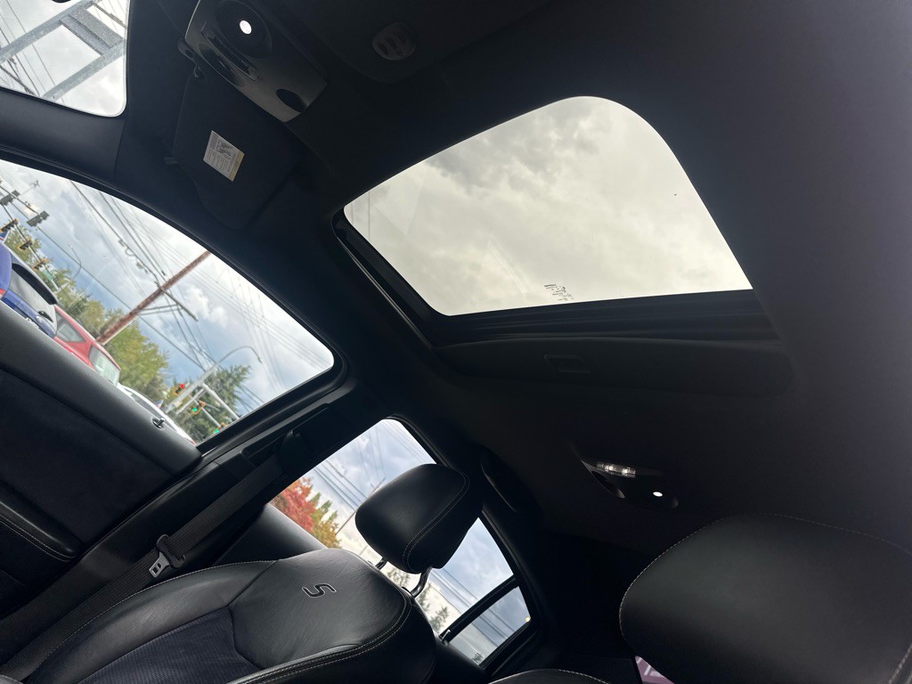 2012 Chrysler 200 Image 18