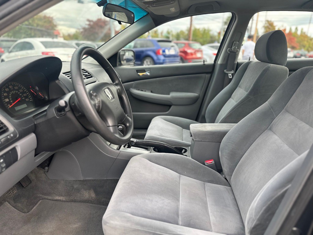 2003 Honda Accord Image 12