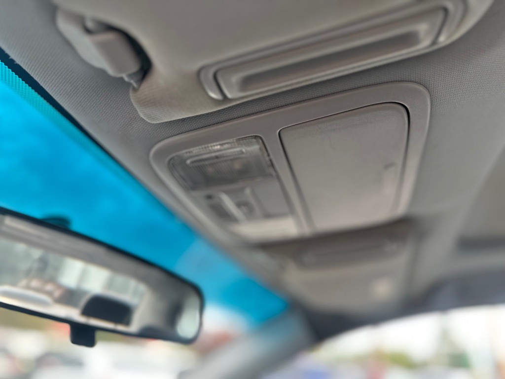 2003 Honda Accord Image 16