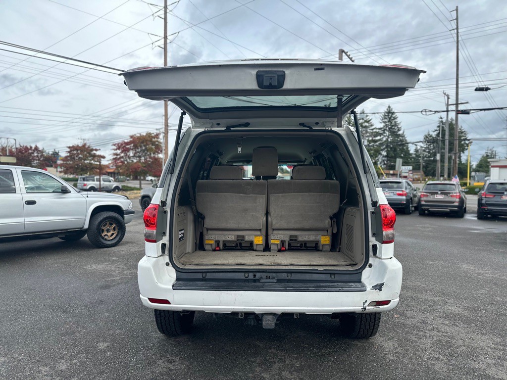 2006 Toyota Sequoia Image 7