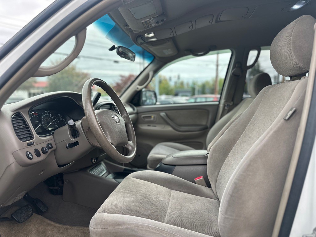 2006 Toyota Sequoia Image 12