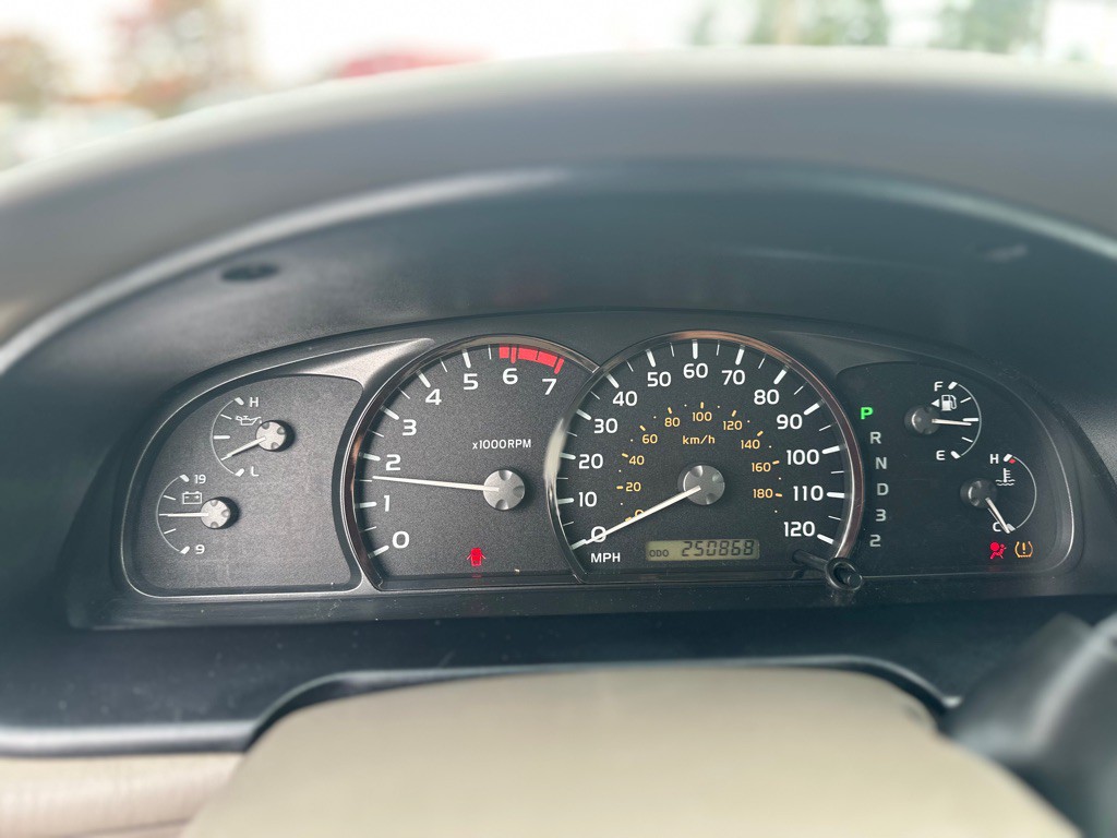 2006 Toyota Sequoia Image 13