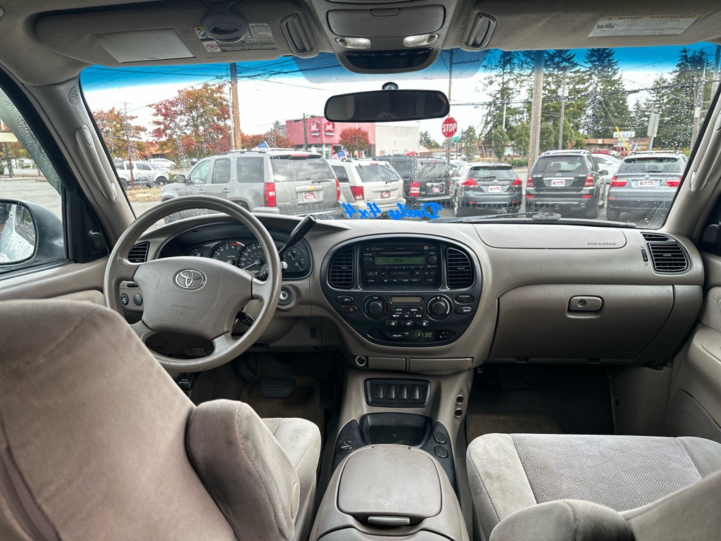 2006 Toyota Sequoia Image 23
