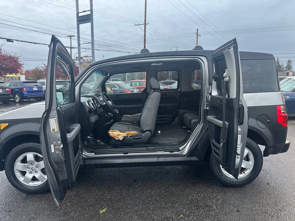 2005 Honda Element Image 23