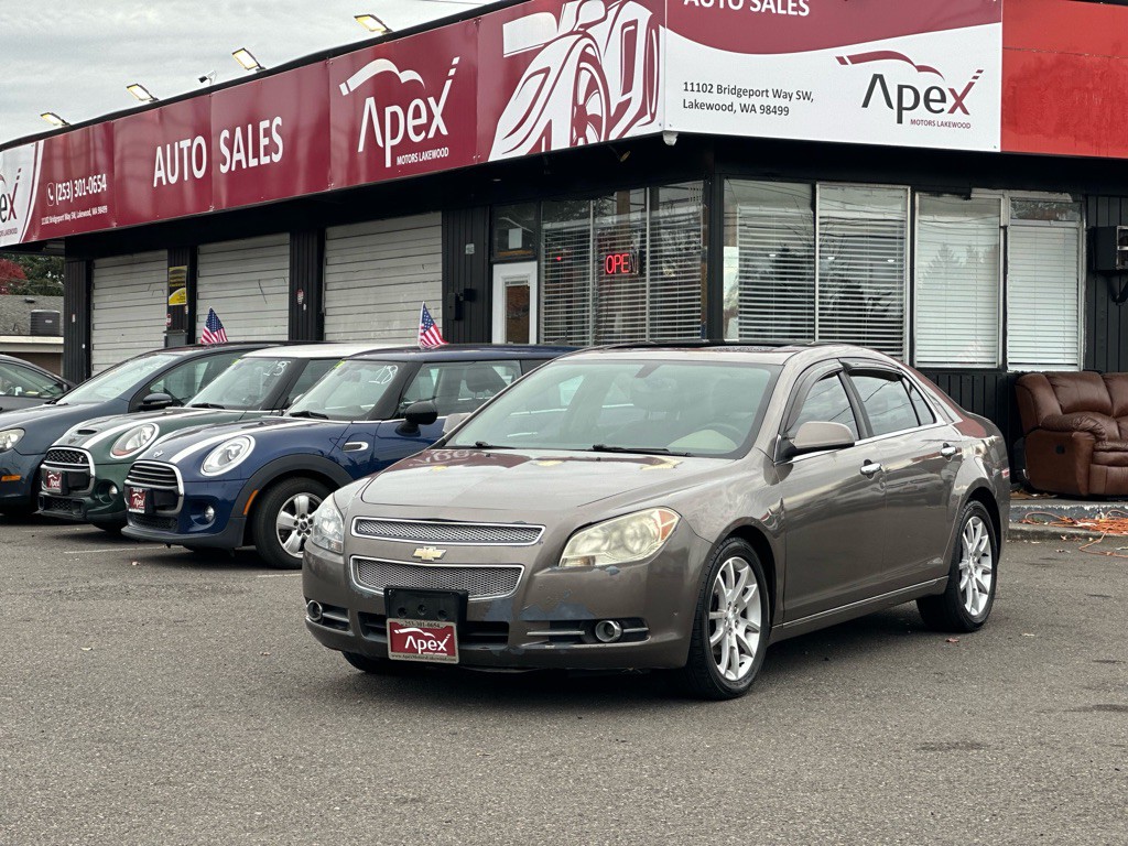 2012 Chevrolet Malibu Image 2