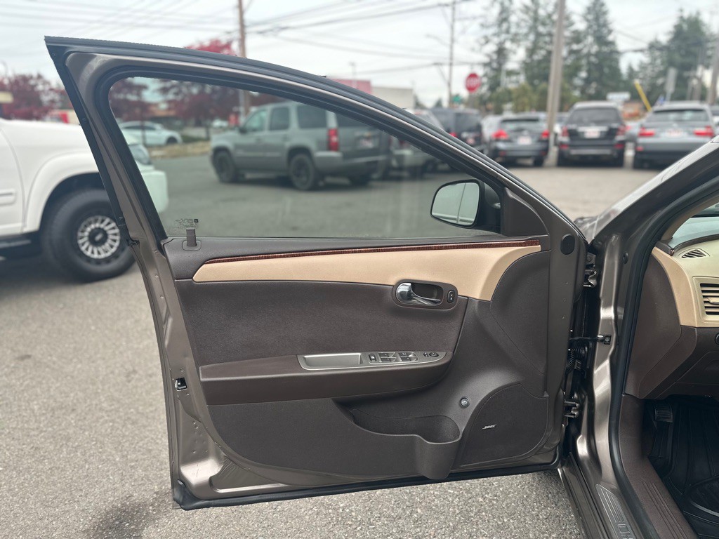 2012 Chevrolet Malibu Image 11