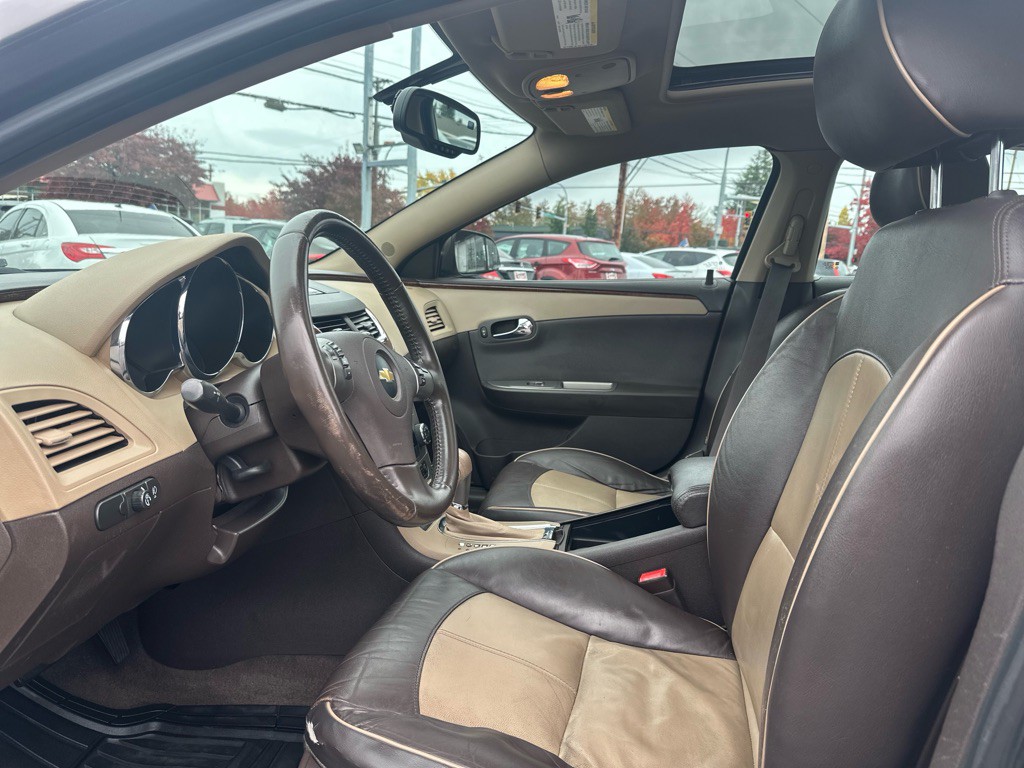 2012 Chevrolet Malibu Image 12