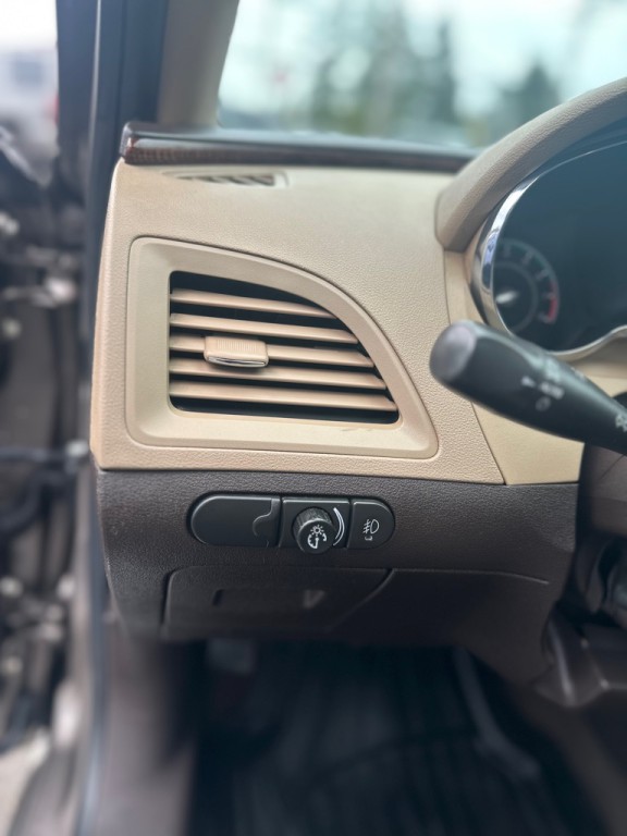 2012 Chevrolet Malibu Image 15