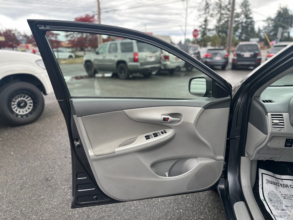 2009 Toyota Corolla Image 11