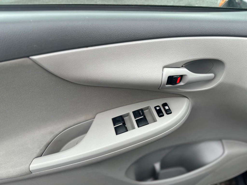 2009 Toyota Corolla Image 12