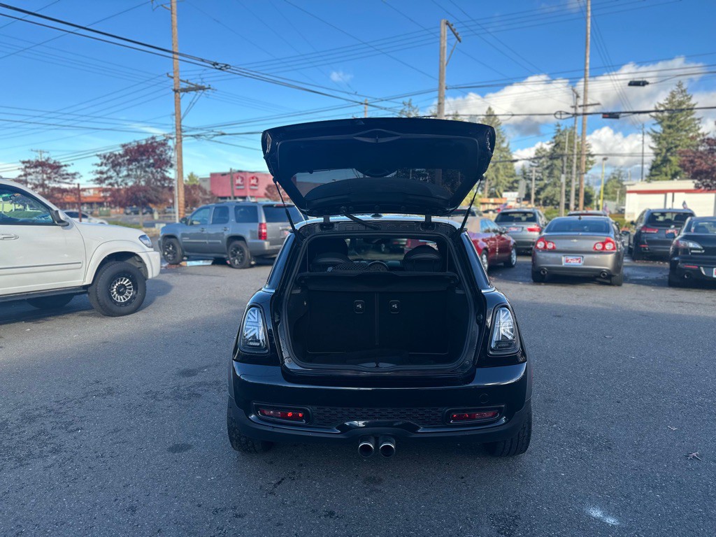 2013 MINI Cooper Image 9