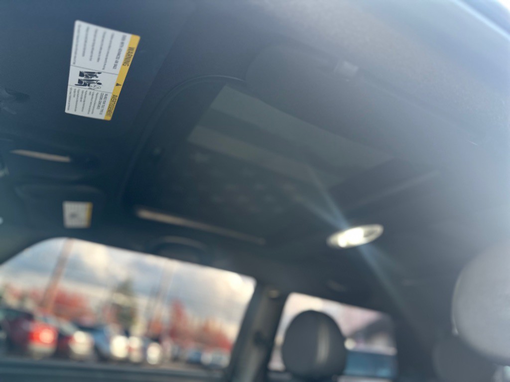 2013 MINI Cooper Image 19