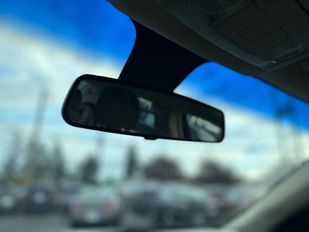 2015 Ford Taurus Image 16