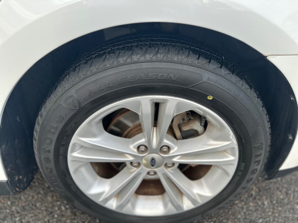 2015 Ford Taurus Image 26