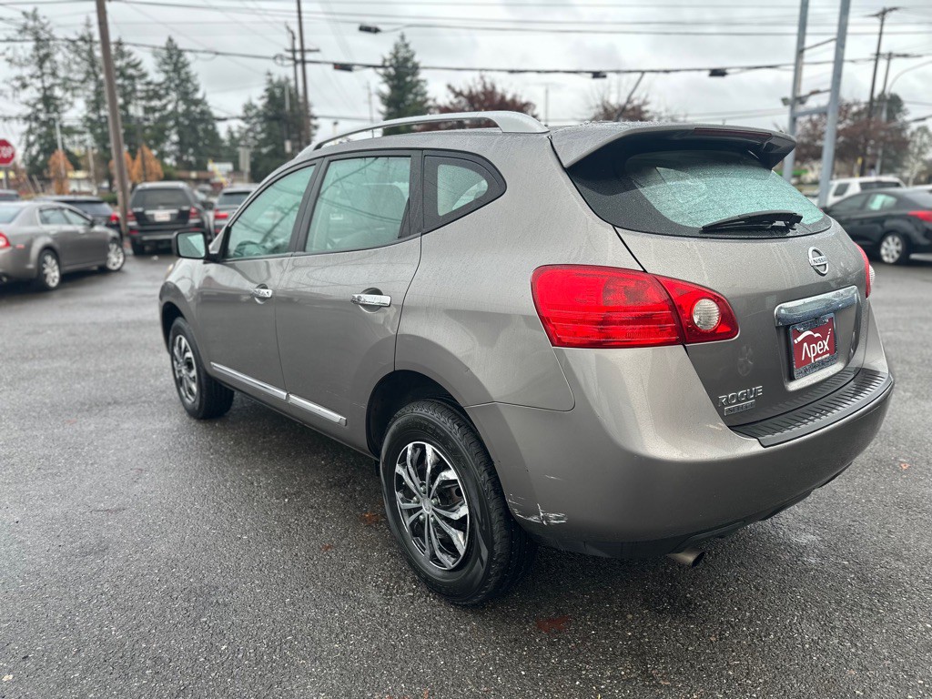 2015 Nissan Rogue Image 9