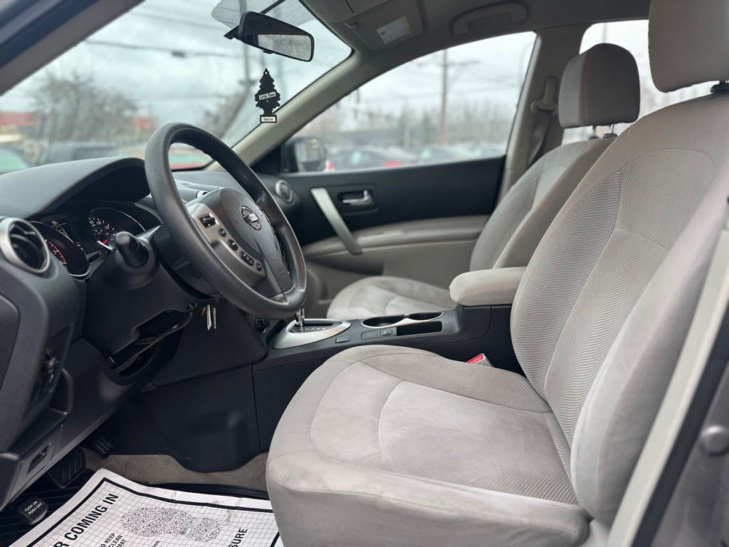 2015 Nissan Rogue Image 13