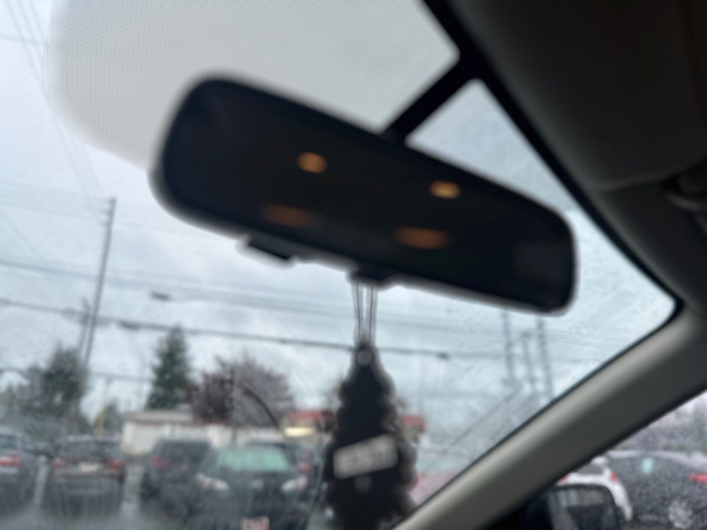 2015 Nissan Rogue Image 16