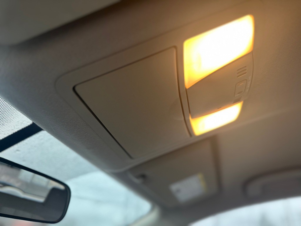 2015 Nissan Rogue Image 17