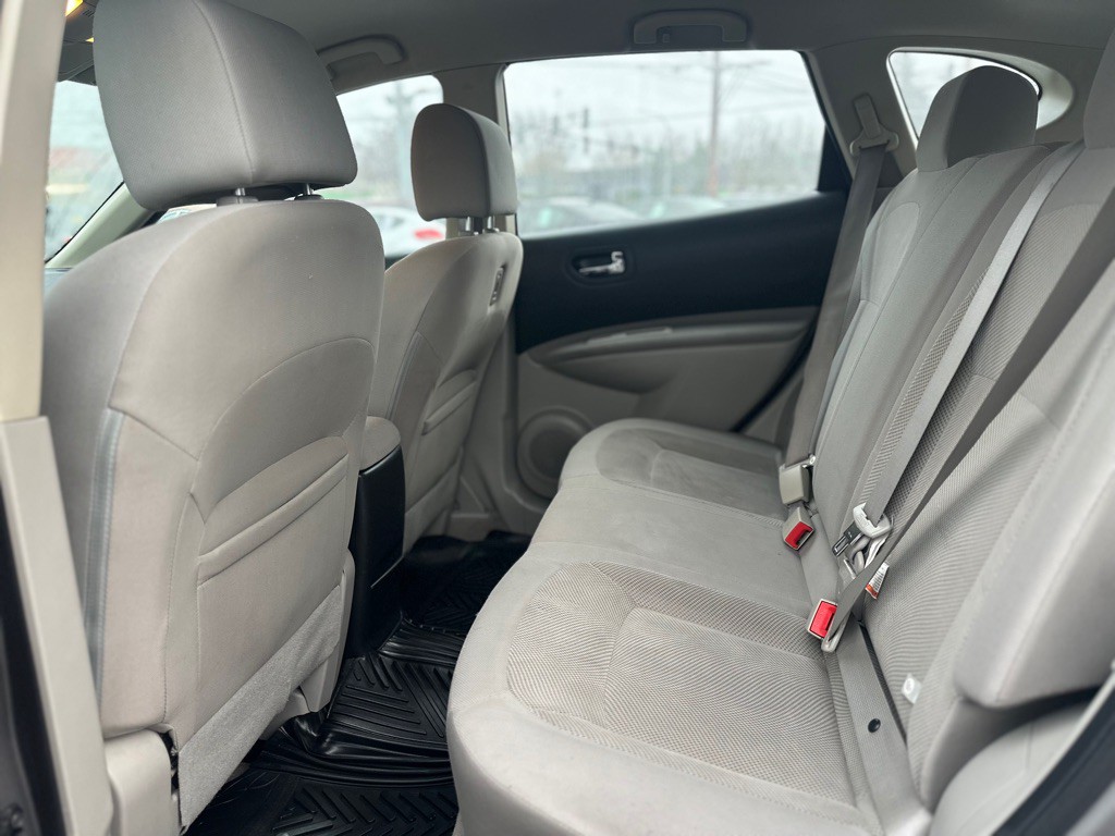 2015 Nissan Rogue Image 19