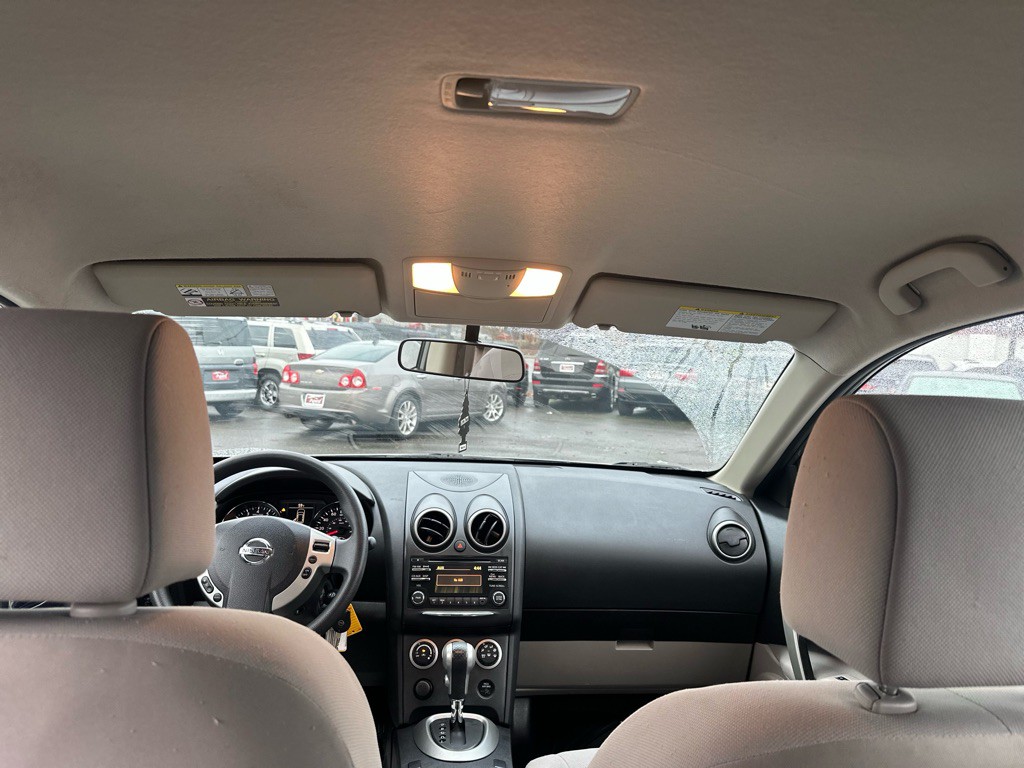 2015 Nissan Rogue Image 21