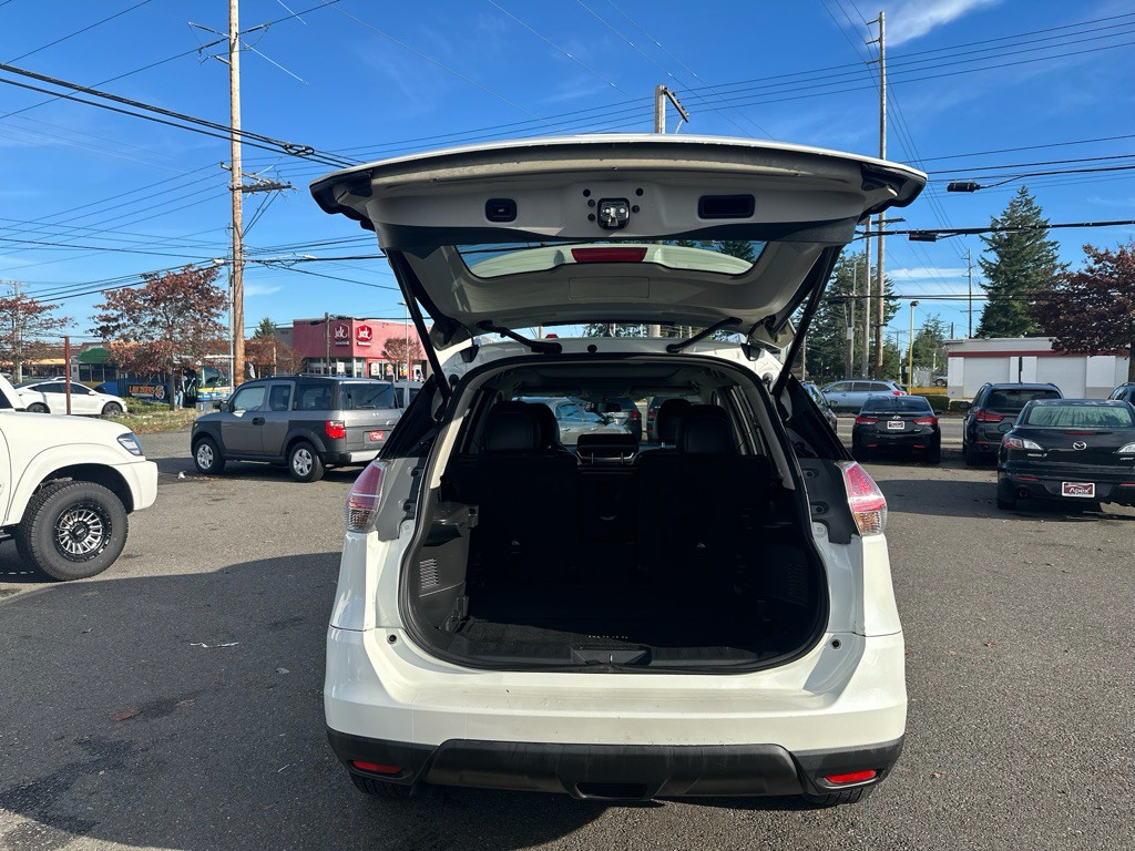 2016 Nissan Rogue Image 8