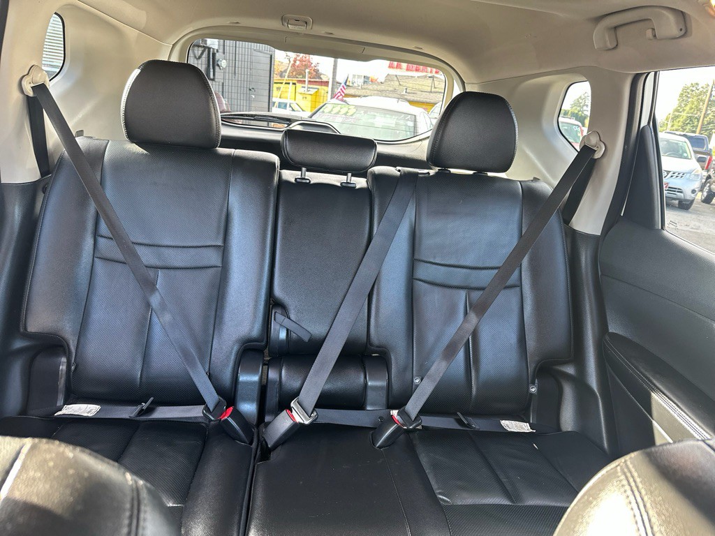 2016 Nissan Rogue Image 22