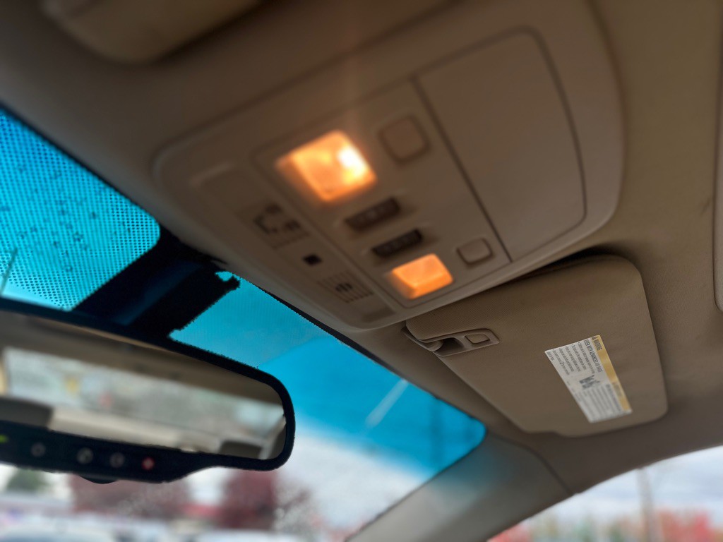 2008 Cadillac CTS Image 20