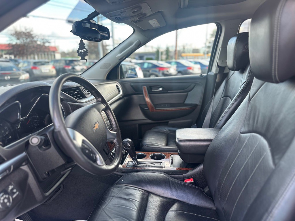 2014 Chevrolet Traverse Image 11