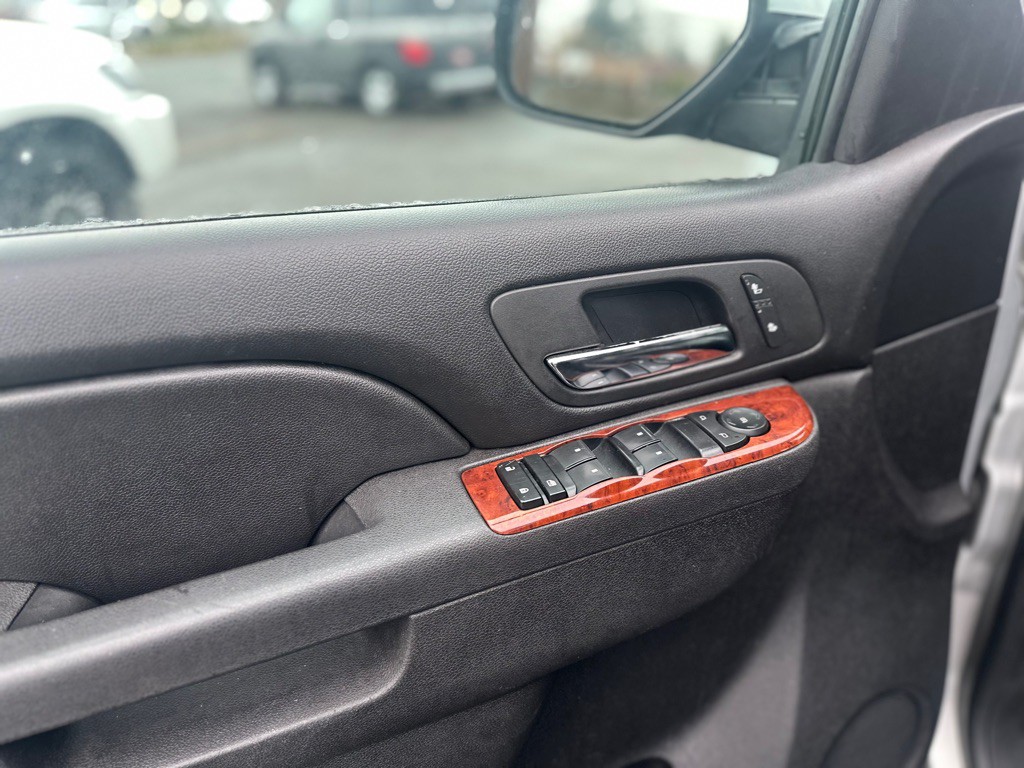 2012 Chevrolet Tahoe Image 10