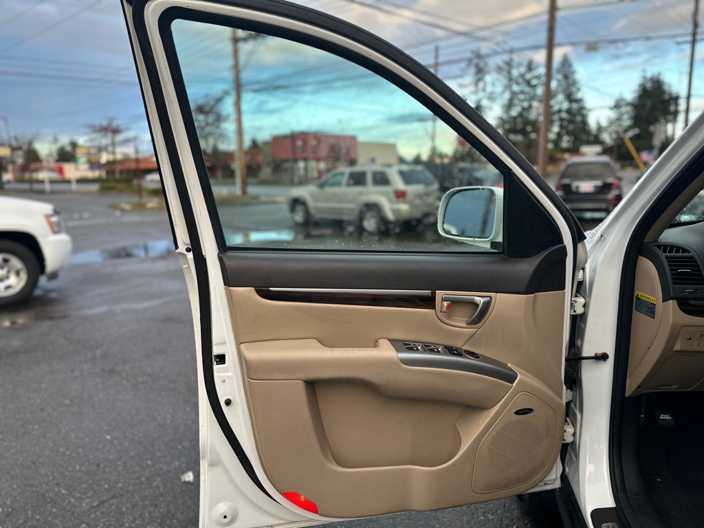 2012 Hyundai Santa Fe Image 10