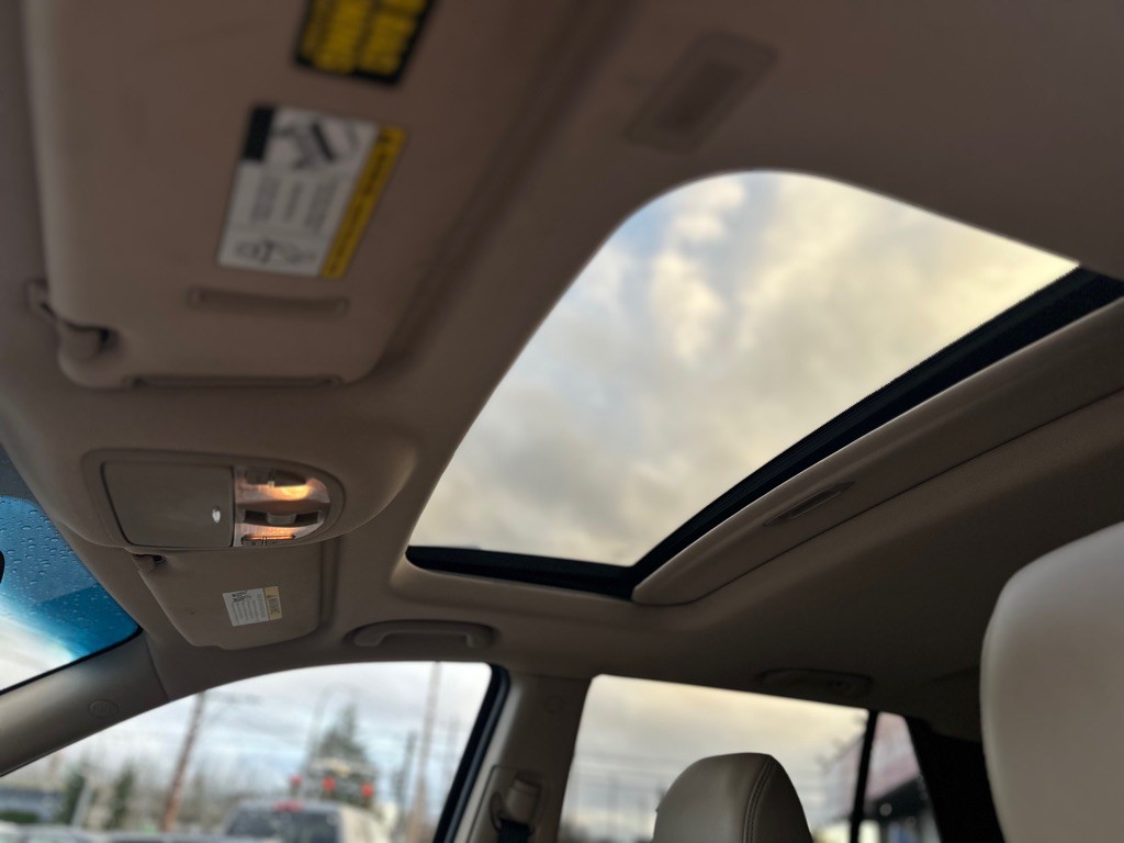 2012 Hyundai Santa Fe Image 15