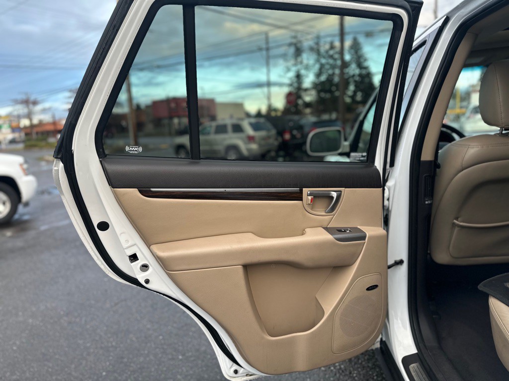 2012 Hyundai Santa Fe Image 17