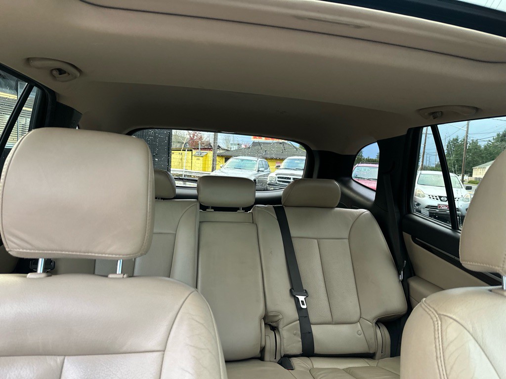 2012 Hyundai Santa Fe Image 23