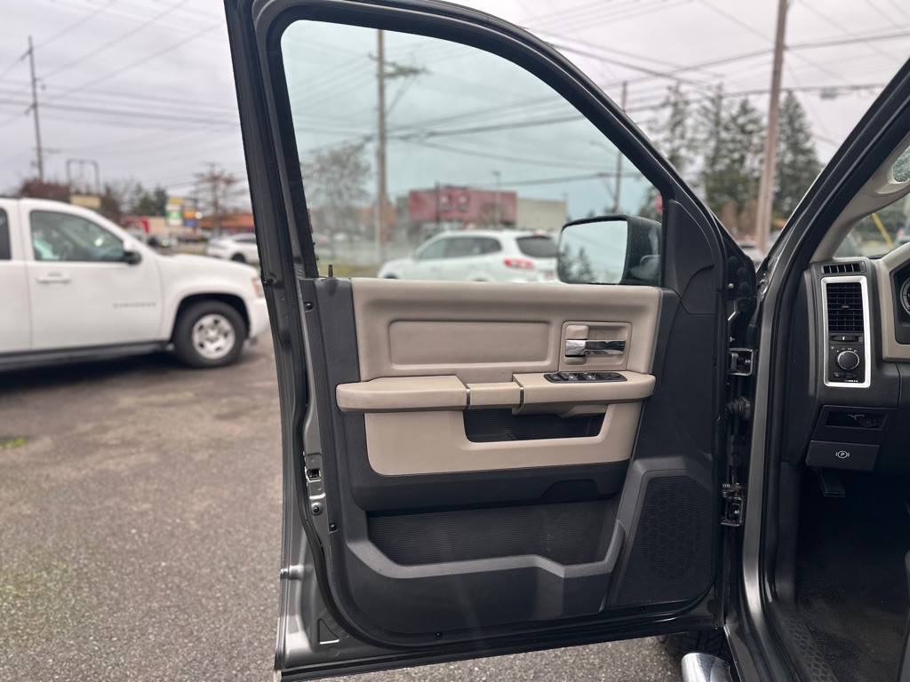 2010 Dodge Ram 1500 Image 9