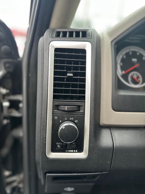 2010 Dodge Ram 1500 Image 11