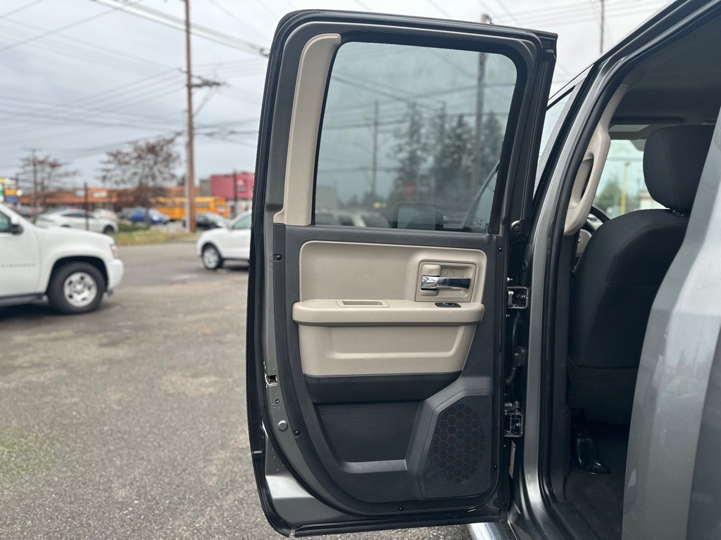 2010 Dodge Ram 1500 Image 16