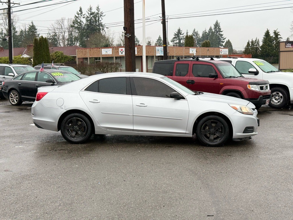 2015 Chevrolet Malibu Image 6