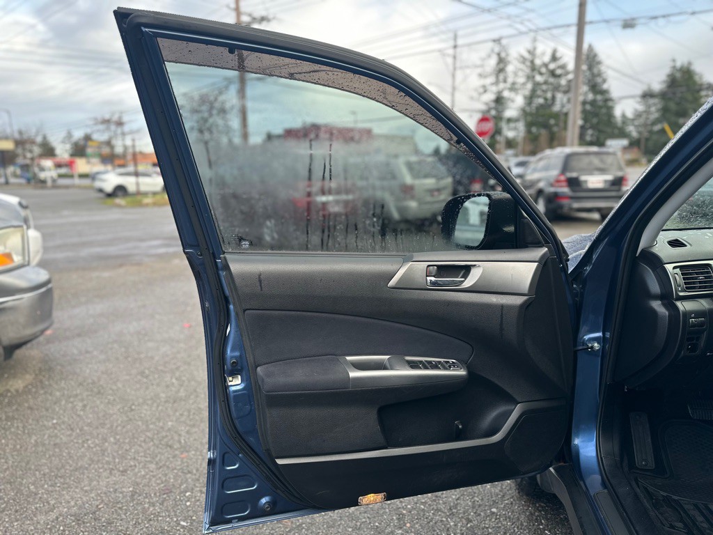 2012 Subaru Forester Image 10