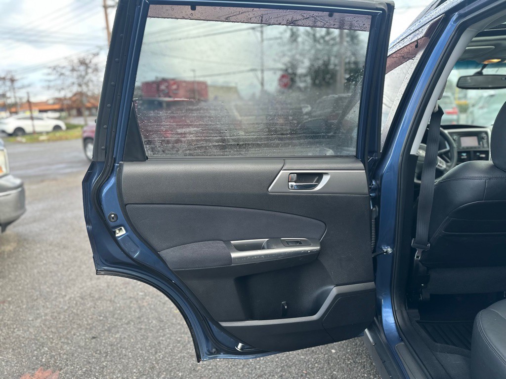 2012 Subaru Forester Image 17