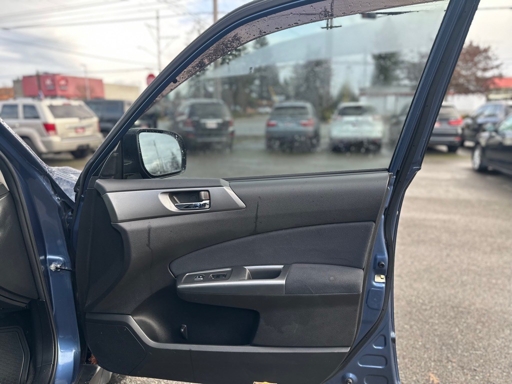 2012 Subaru Forester Image 21