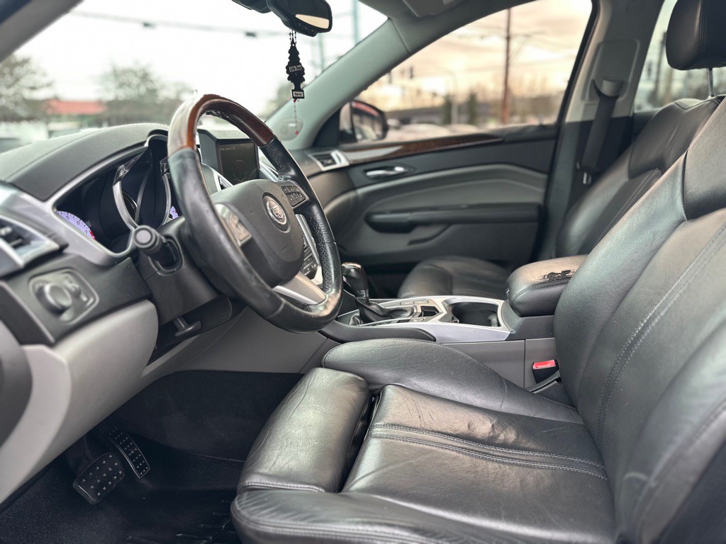 2010 Cadillac SRX Image 12