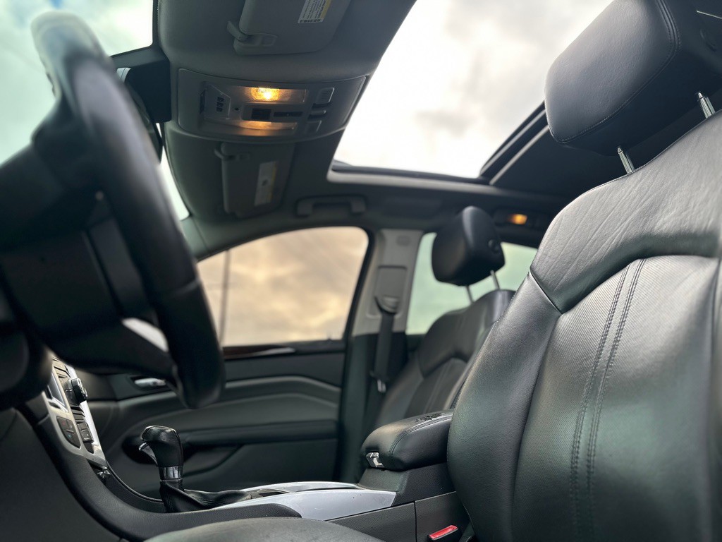 2010 Cadillac SRX Image 14