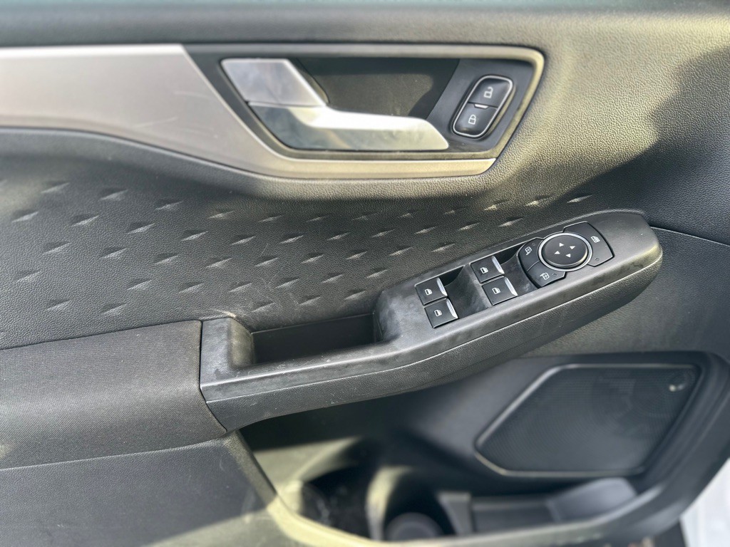 2020 Ford Escape Image 12