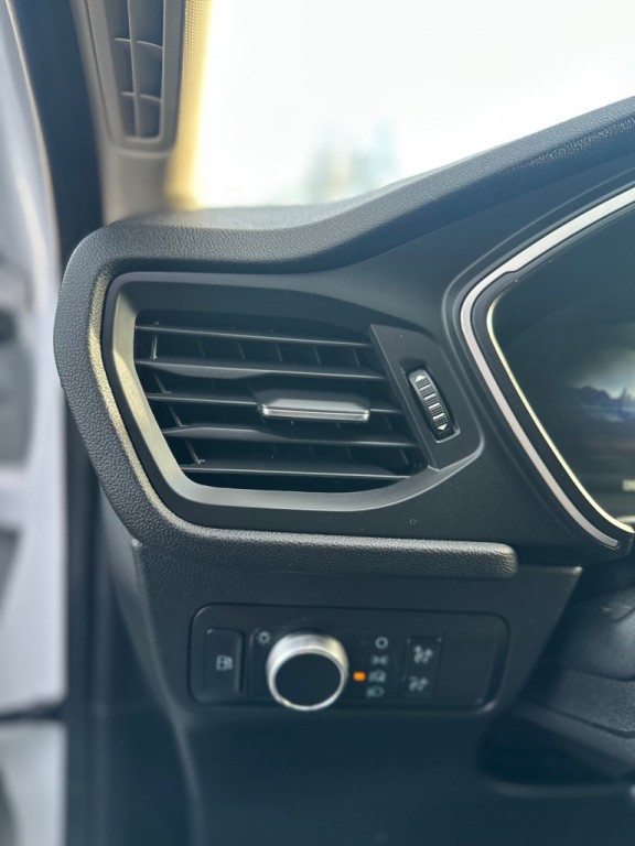 2020 Ford Escape Image 13