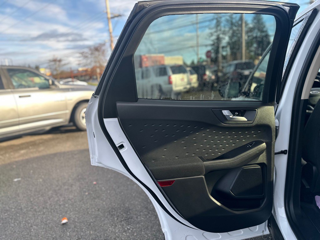 2020 Ford Escape Image 16