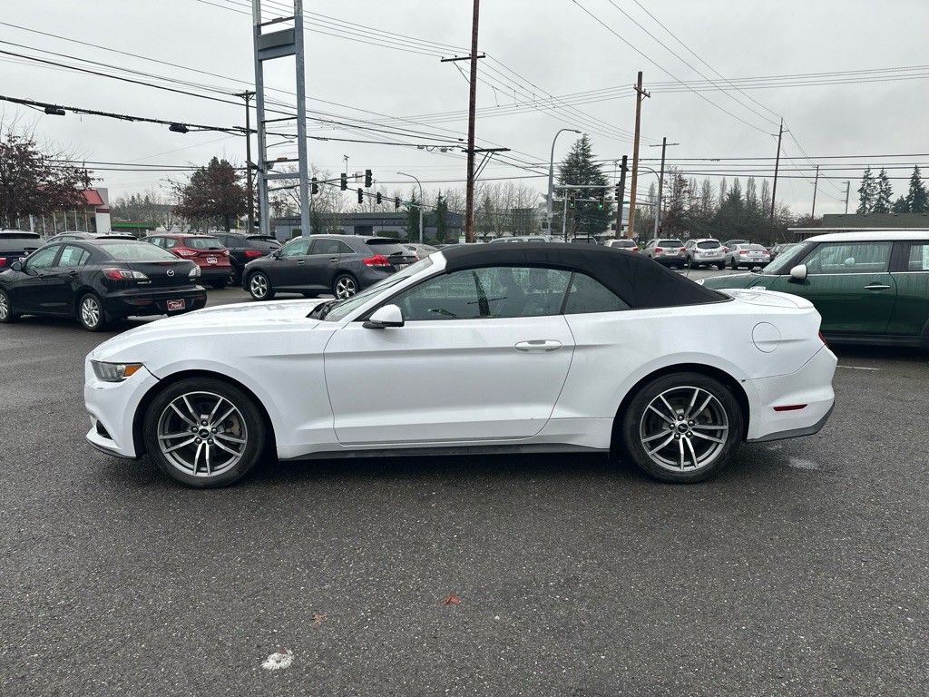 2017 Ford Mustang Image 10