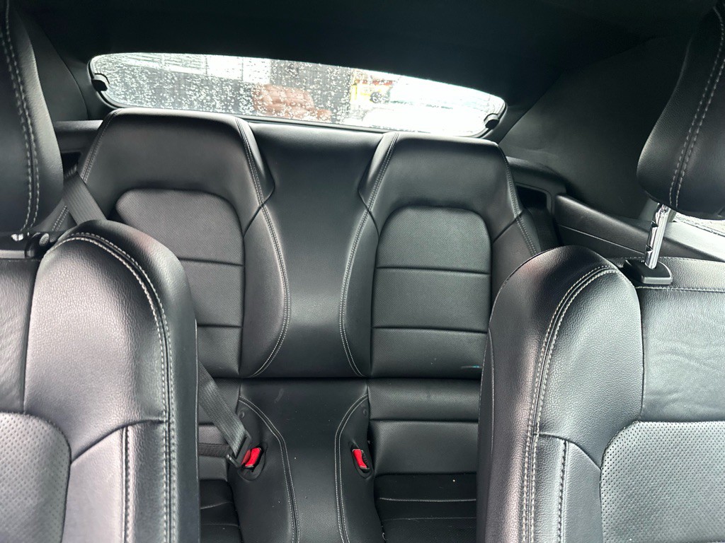 2017 Ford Mustang Image 20