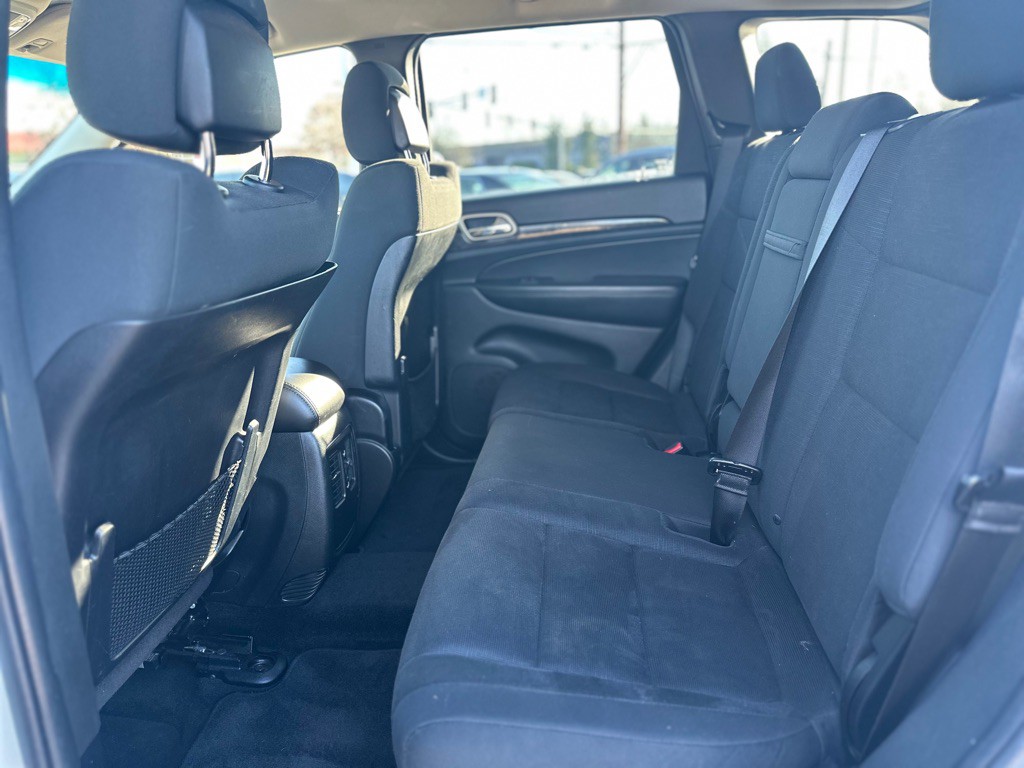 2011 Jeep Grand Cherokee Image 19