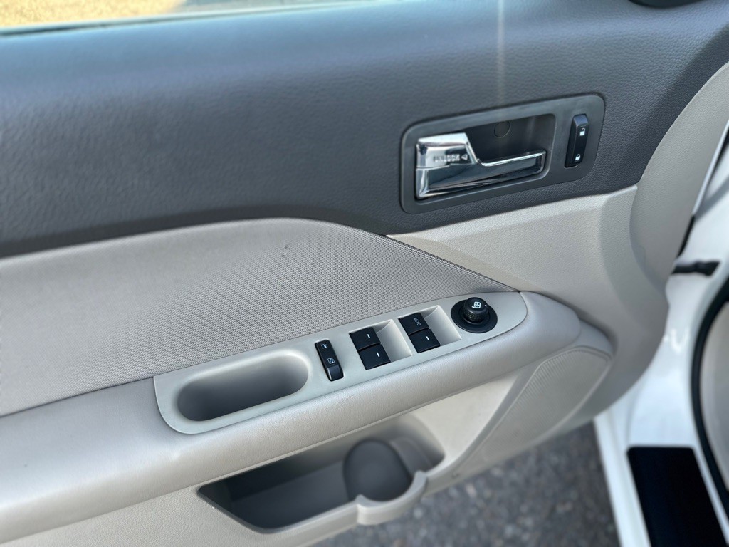 2012 Ford Fusion Image 12