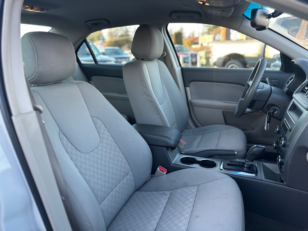 2012 Ford Fusion Image 24